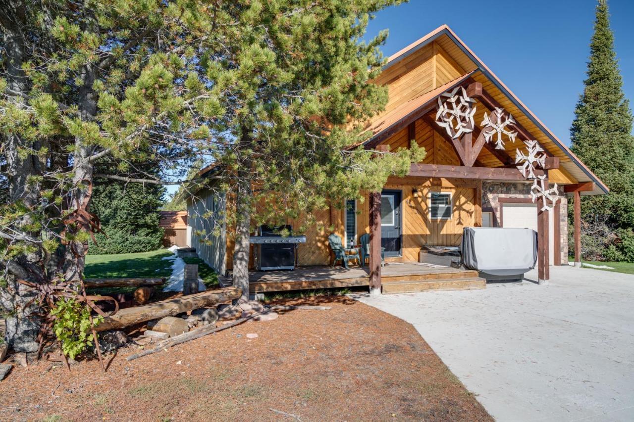 Huckleberry Hollow By Kabino Hot Tub Firepit Ps2 Satellite Grill Wifi Golf Course Island Park Exterior foto